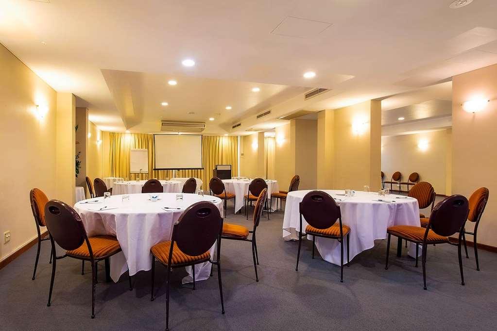 Quality Hotel Ambassador Perth Facilities photo