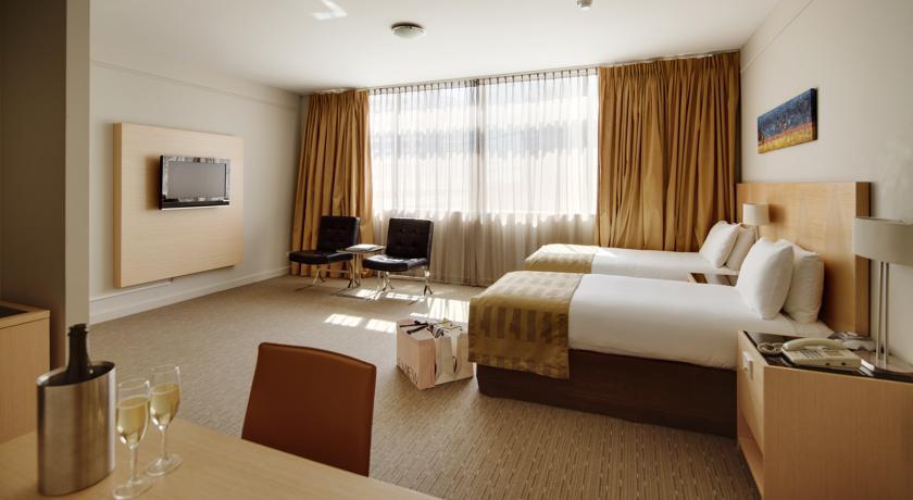 Quality Hotel Ambassador Perth Exterior photo