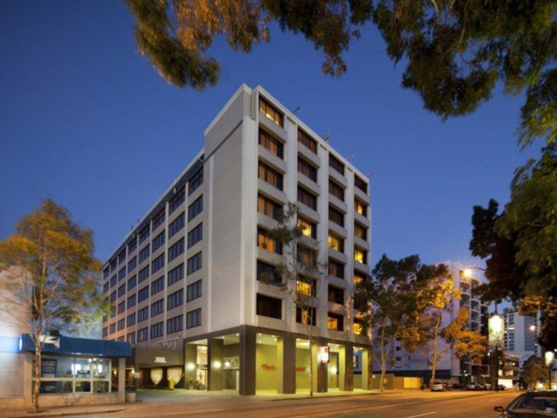 Quality Hotel Ambassador Perth Exterior photo