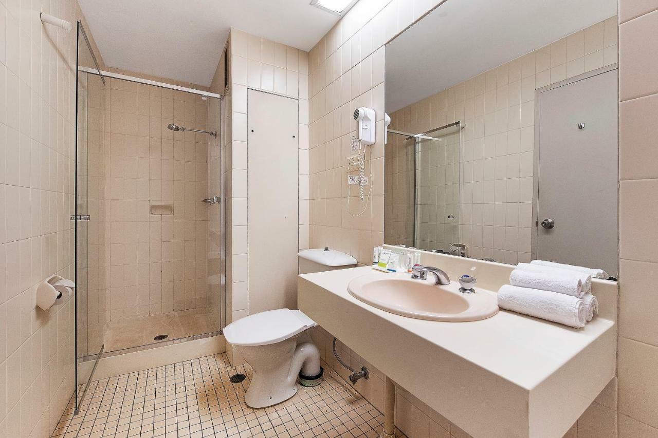 Quality Hotel Ambassador Perth Exterior photo